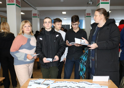 Представители УП «Брестоблгаз» приняли участие в ярмарке целевой подготовки в БрГТУ