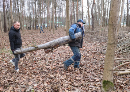Работники предприятия «Брестоблгаз» приняли участие в городском субботнике в Бресте