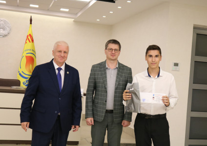 Вручение зачетных книжек первокурсникам БрГТУ в ПУ «Брестгаз»