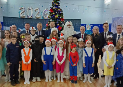 По доброй предновогодней традиции руководители ГПО «Белтопгаз» и УП «Брестоблгаз» приняли участие в республиканской благотворительной акции «Наши дети»